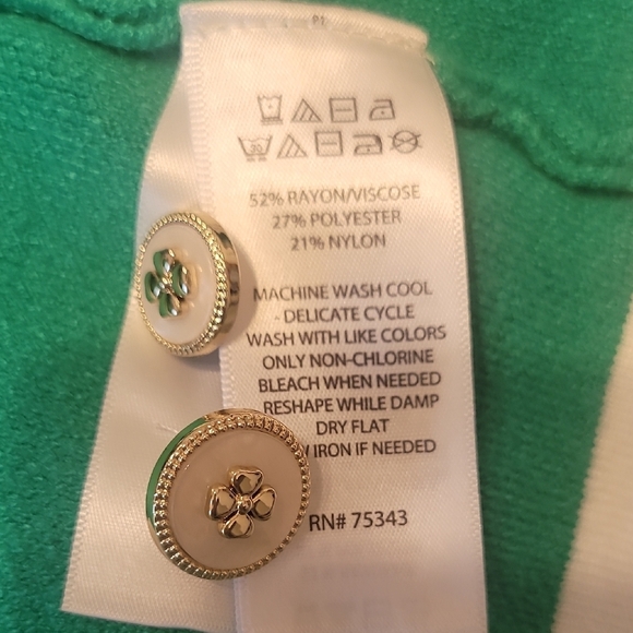 Adrienne Vittadini Green and Cream Cardigan - Picture 5 of 5